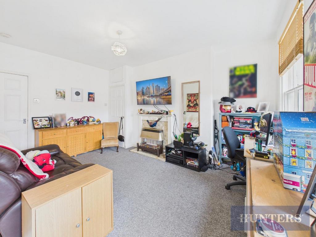 CAM05316 G0-PR0247-STILL002.jpg