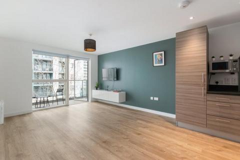 1 bedroom apartment to rent, Pump House Crescent, London, TW8