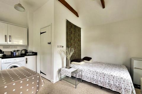undefined, Garden Studio, 2 Kent Place, Sherbourne Street, Lechlade, GL7 3AW