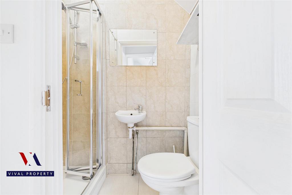 CAM03118 G0-PR0238-STILL031.jpg