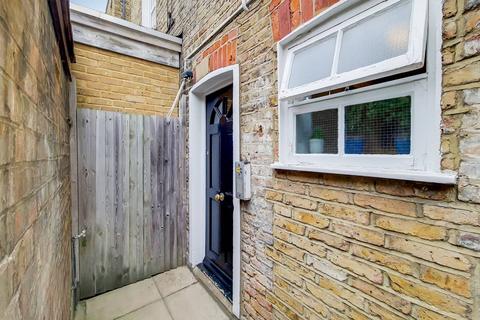 1 bedroom flat to rent, Mablethorpe Road, Munster Village, London, SW6