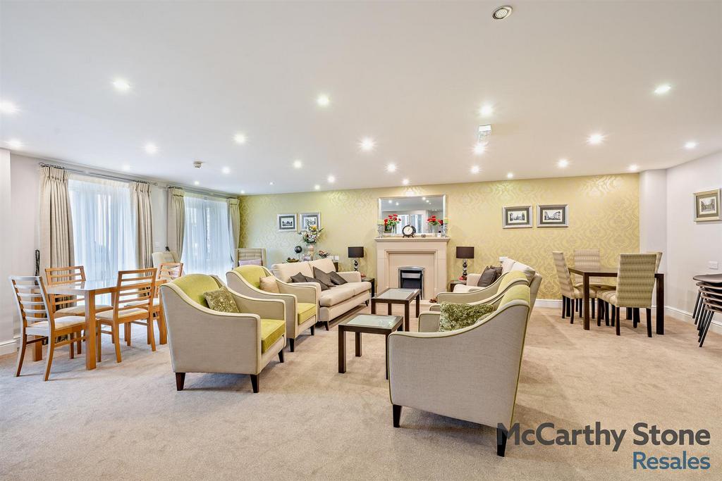 Homeowners Lounge