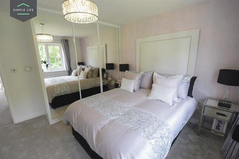 3 bedroom terraced house to rent, Chadwick Street, Leigh, WN7
