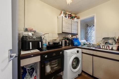 2 bedroom terraced house for sale, Vale Road South, Surbiton KT6