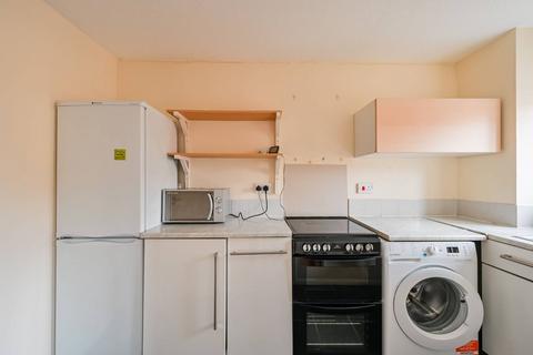 1 bedroom flat for sale, Ringwood Gardens, Isle Of Dogs, London, E14