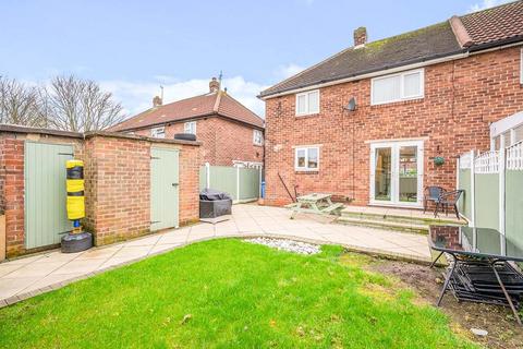 3 bedroom semi-detached house to rent, Hughes Avenue, Merseyside L35