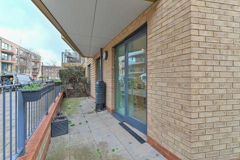 2 bedroom flat to rent, Dobson Walk, Camberwell, London, SE5