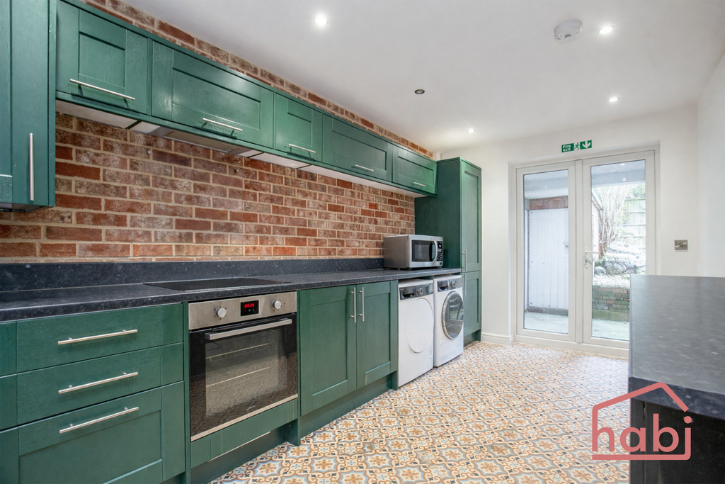 Kitchen 1