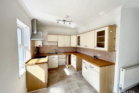 2 bedroom flat to rent, 4 Antony Court, Esplanade Road, Paignton, TQ4 6DZ