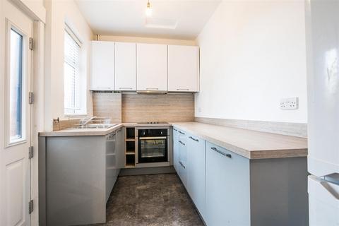 4 bedroom terraced house to rent, Guest Road, Sheffield S11