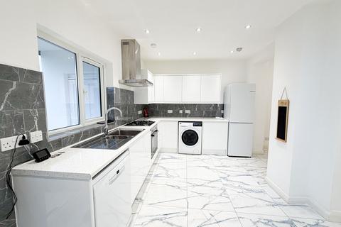 undefined, Sanderstead Road, London, E10