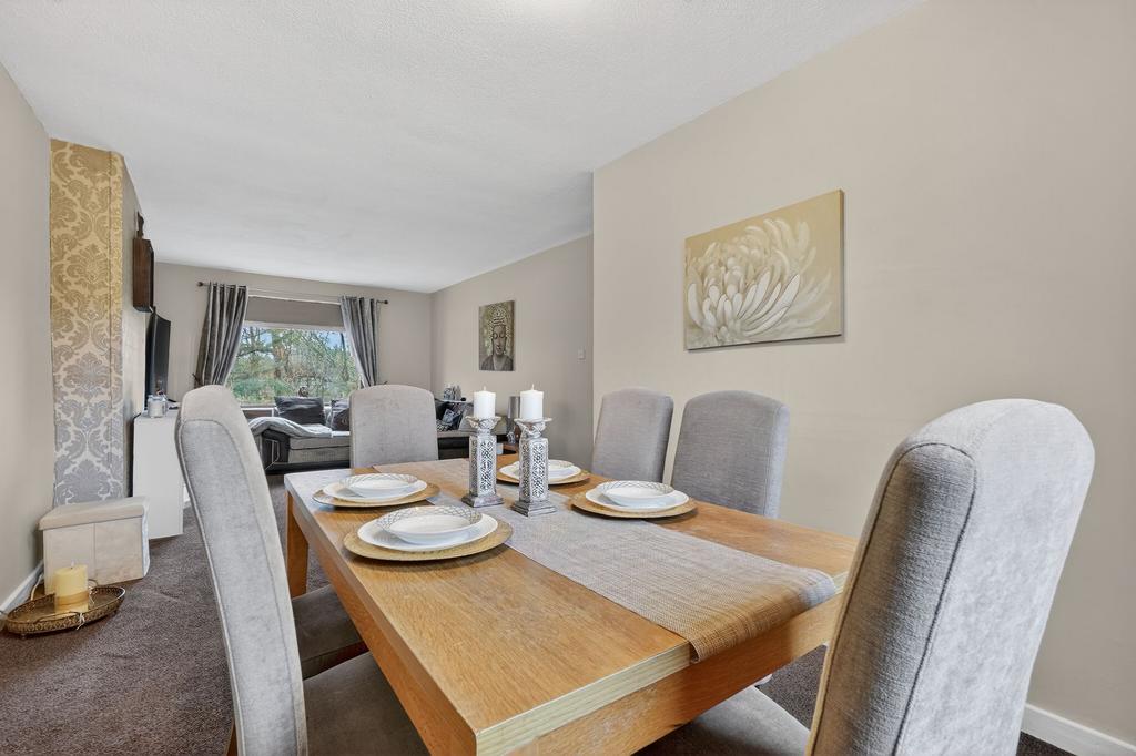 Dining Lounge