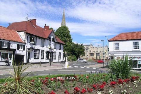 2 bedroom flat to rent, Penshurst Mews, Hessle, HU13 9FD