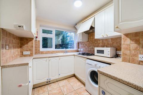 2 bedroom apartment for sale, Gable End, Clockhouse Road, Farnborough, Hampshire, GU14
