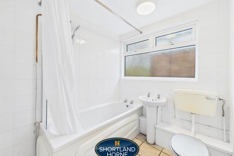 2 bedroom flat to rent, Greendale Road, Coventry CV5