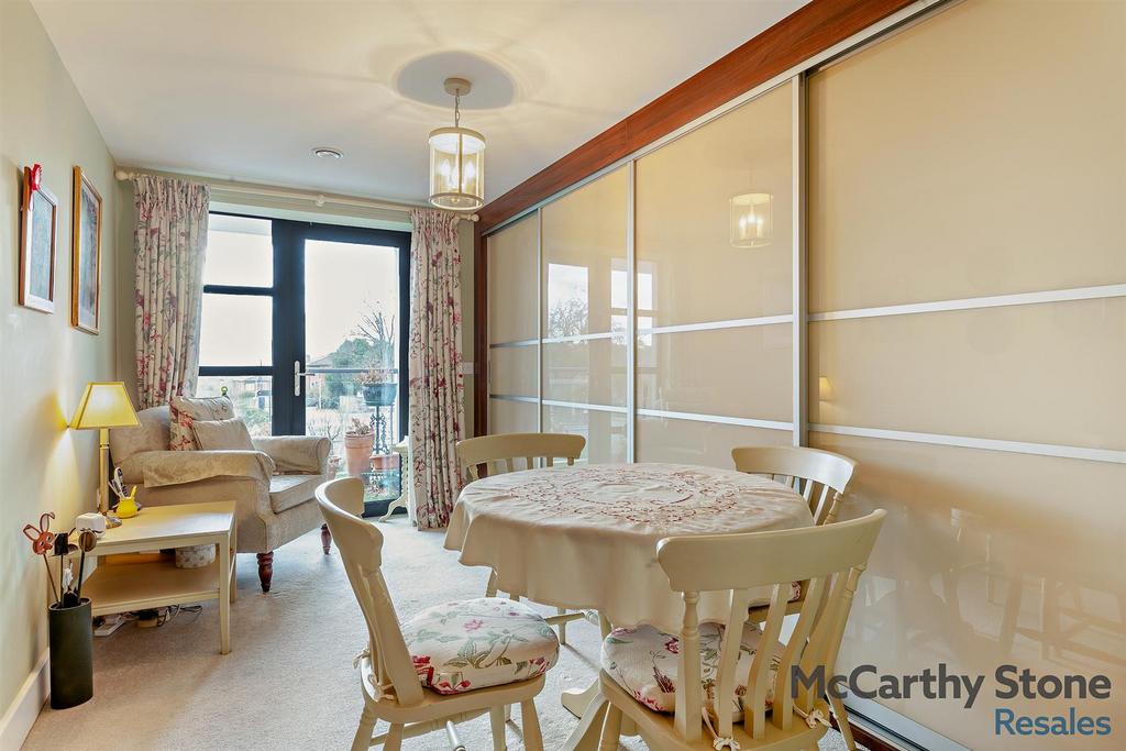 8673053-interior10-800.jpg