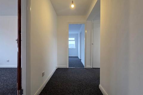 2 bedroom flat to rent, St Bernards Road, London, E6 1PG