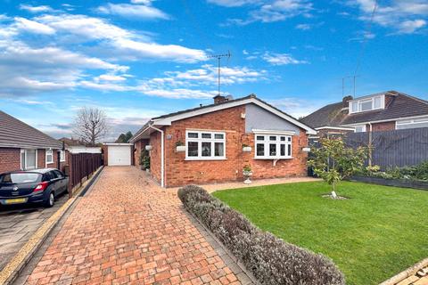 3 bedroom detached bungalow for sale, Wadhurst Avenue, Luton, Beds, LU3 1UH