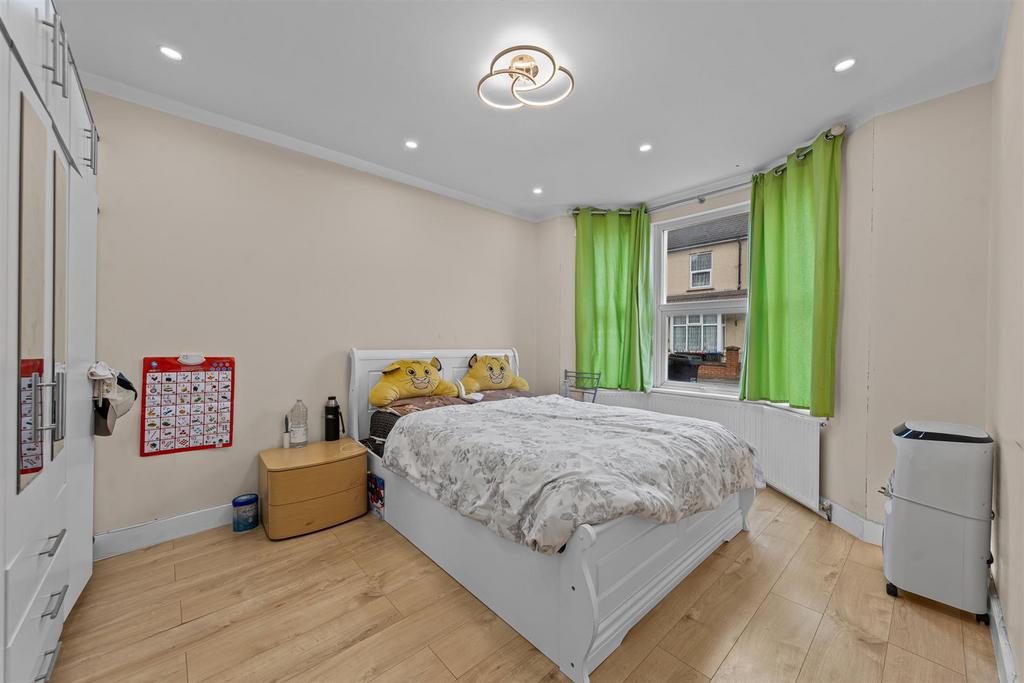 12 George St Web17.jpg