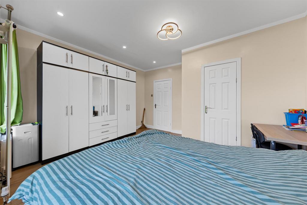 12 George St Web25.jpg