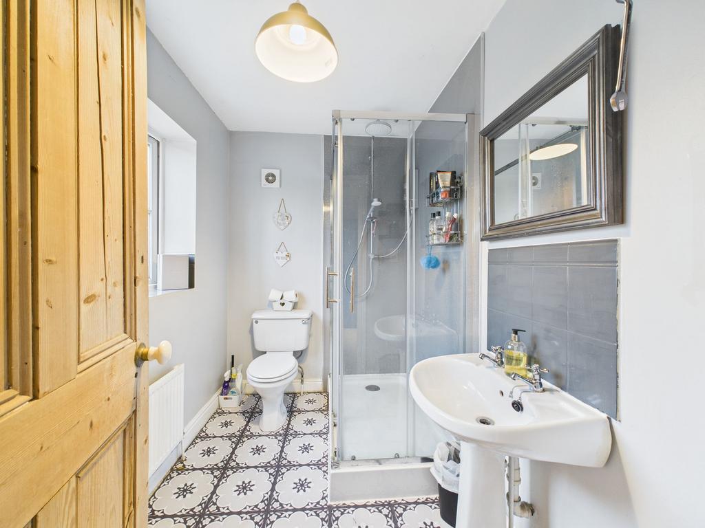 Ensuite