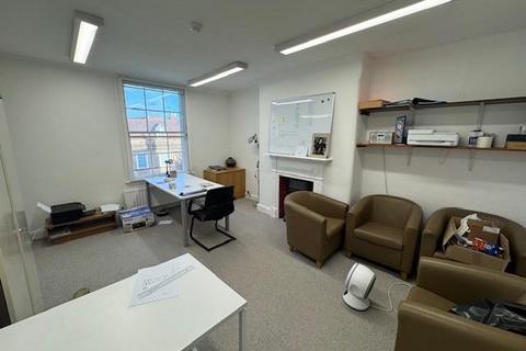 Office to rent - Old Square, Warwick