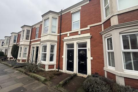 2 bedroom flat to rent, Newlands Road, Newcastle upon Tyne NE2