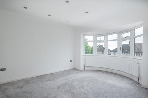 3 bedroom flat to rent, Hillside Crescent, Harrow HA2