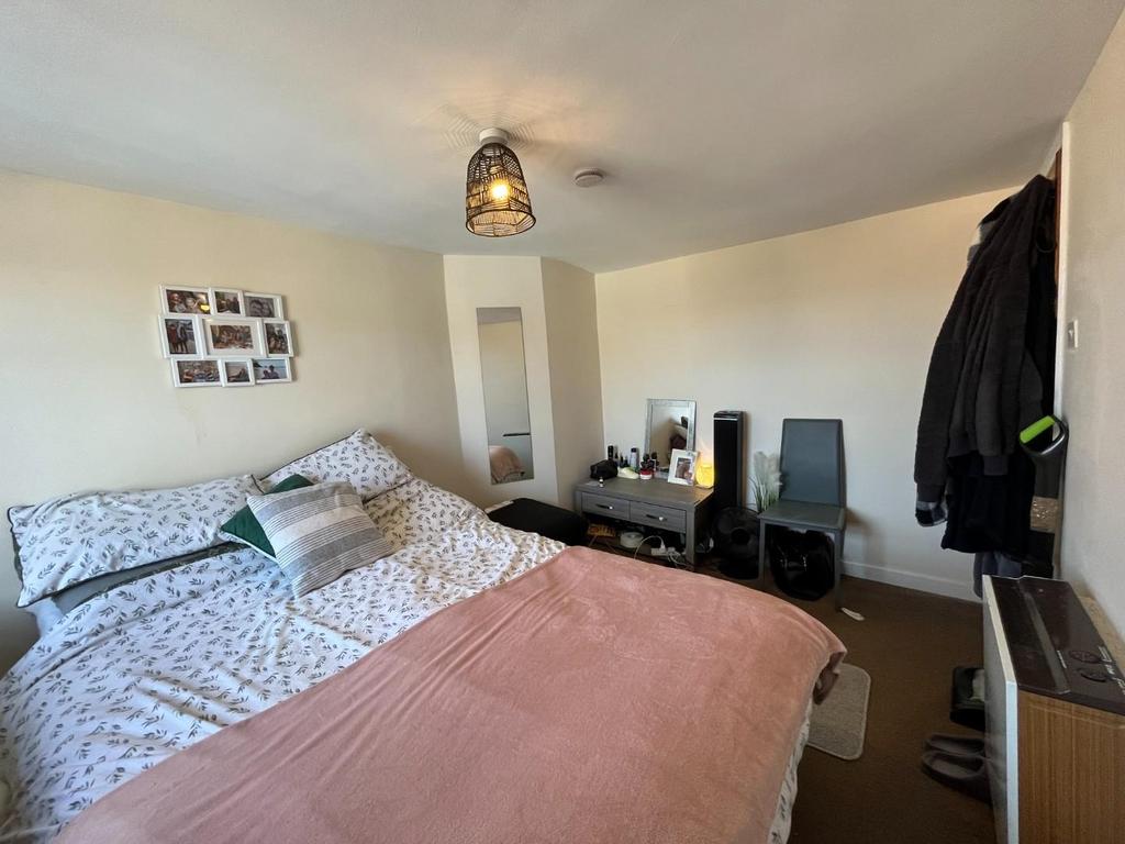 Bedroom 2.jpeg