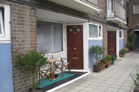 undefined, Jamaica Road, London