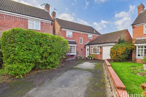 4 bedroom detached house for sale - Newell Close, Aylesbury HP21