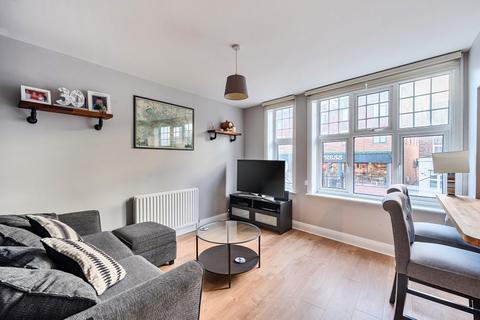 undefined, Central Road, Worcester Park KT4