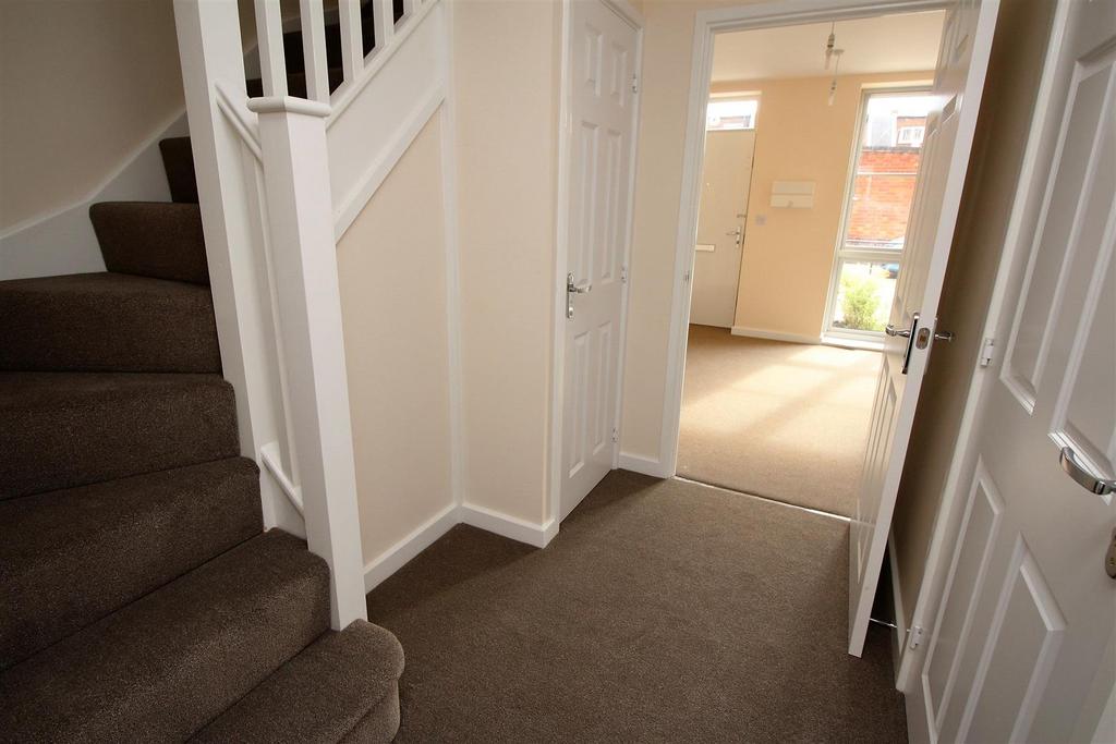 Daybrooke Street, 8 - Hall way.JPG