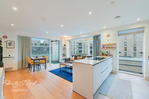 1 bedroom apartment for sale, West Parkside, Greenwich, SE10