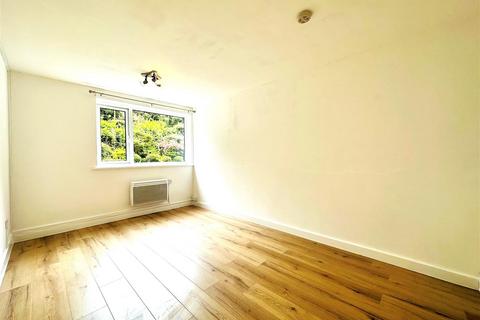 undefined, St. Johns Court, Wakefield WF1
