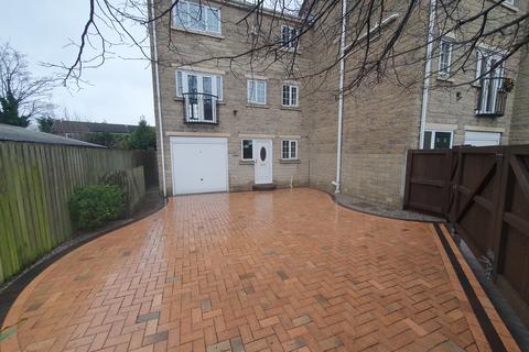 undefined, Wakefield Road, Ossett, Wakefield, WF5