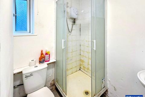 undefined, Luton LU1