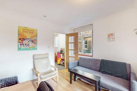 3 bedroom flat to rent, Kilburn Lane, London W9