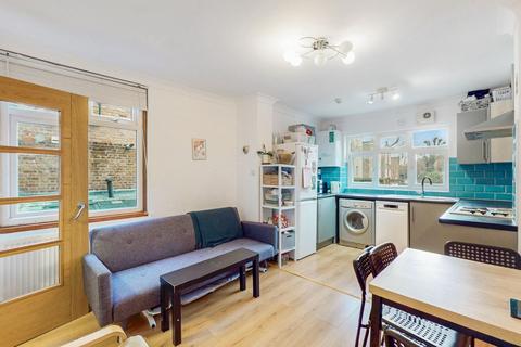 3 bedroom flat to rent, Kilburn Lane, London W9
