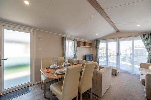 undefined, Havant Road, Hayling Island PO11