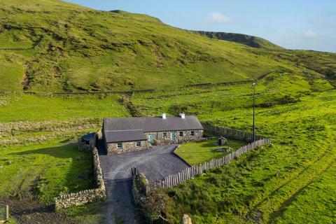 3 bedroom detached house for sale, Yr Helfa, Llanberis, Caernarfon, Gwynedd, LL55 4UW