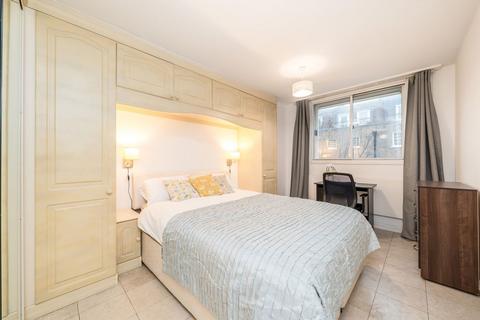 undefined, George Street, London W1U
