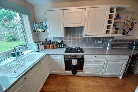 3 bedroom semi-detached house to rent, Greenacres, Somerset BA1