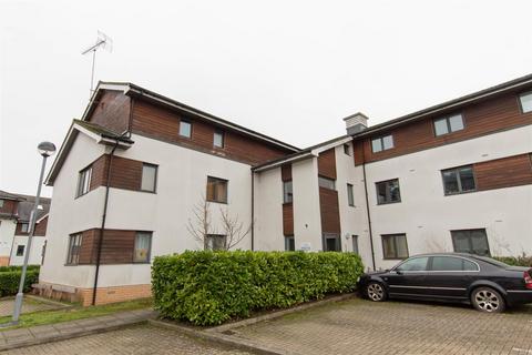 2 bedroom apartment to rent, Waters Edge, Haverhill CB9