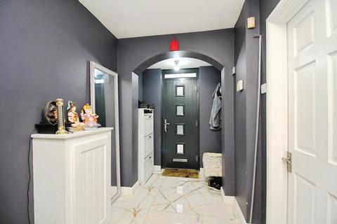 4 bedroom semi-detached house for sale, Kingsway North, Braunstone Town, LE3