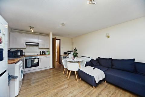 undefined, Lowry Crescent, Mitcham CR4