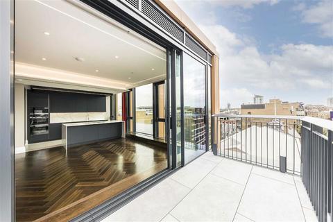 undefined, Queen Elizabeth Street, London SE1