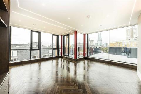 undefined, Queen Elizabeth Street, London SE1