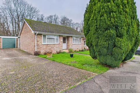 2 bedroom bungalow for sale, Norman Close, Battle