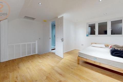 undefined, North Gardens, London